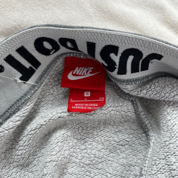 Nike Sweatpants - Sportswear Essential Jogger - LIKE NEW - Picture 7 of 7